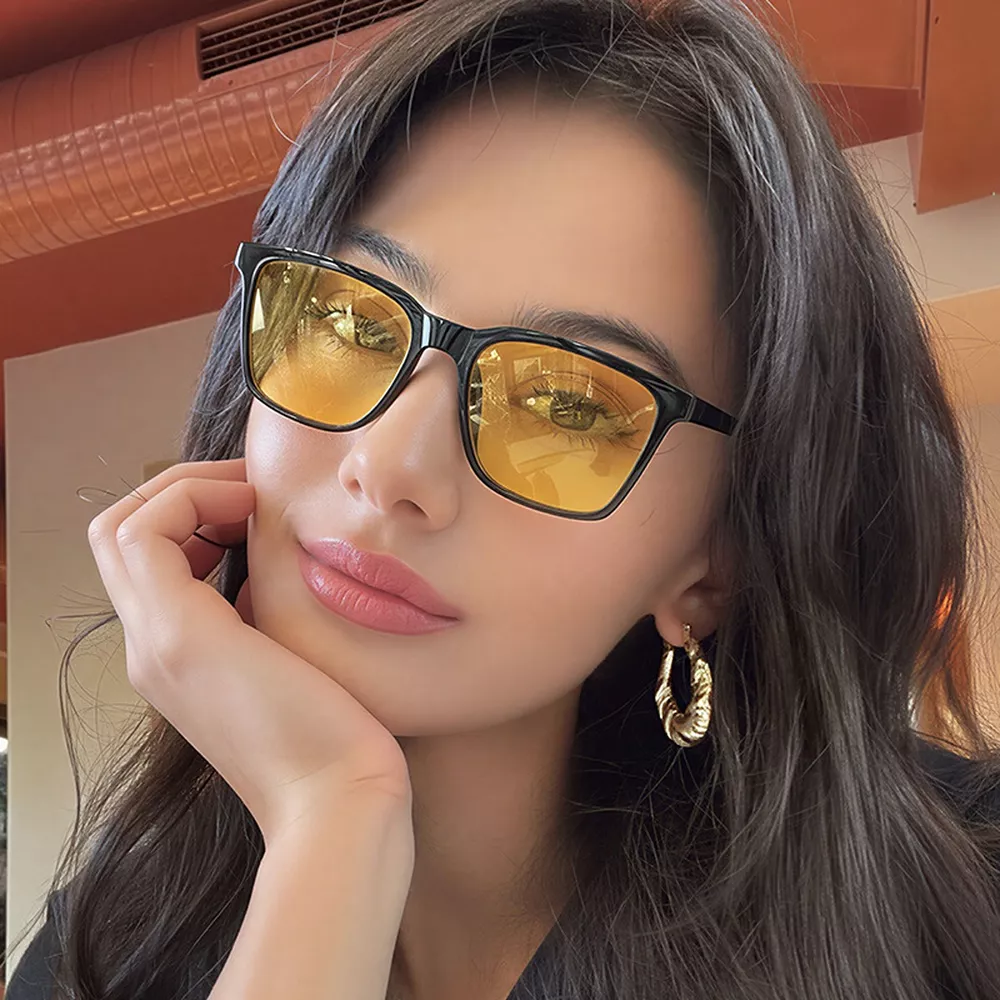 Tinted Lenses Square Sunglasses
