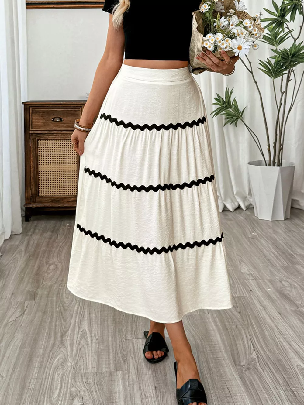Tiered Flowy Midi Skirt, image 4