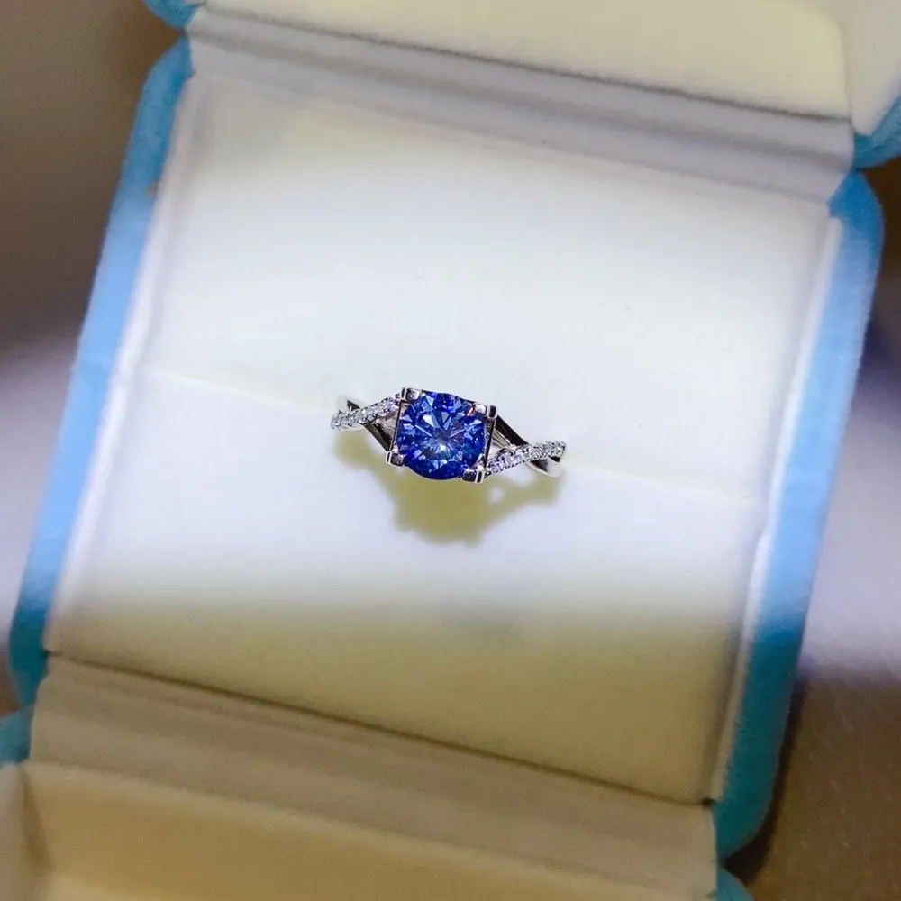 1 Carat Moissanite Crisscross 925 Sterling Silver Ring, image 7