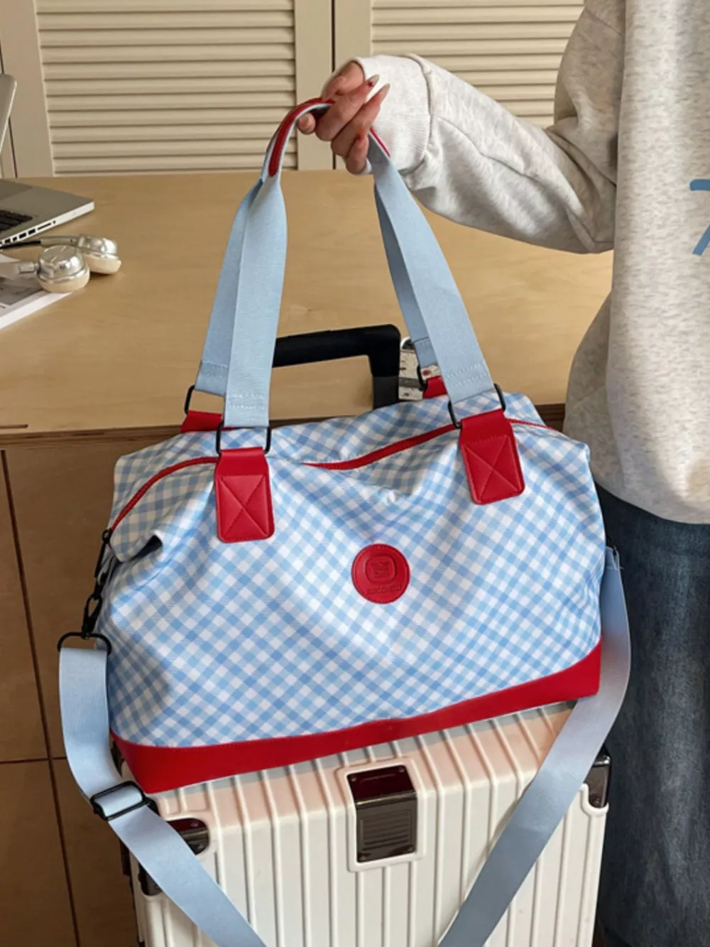 Checkered Pattern Travel Bag, image 4