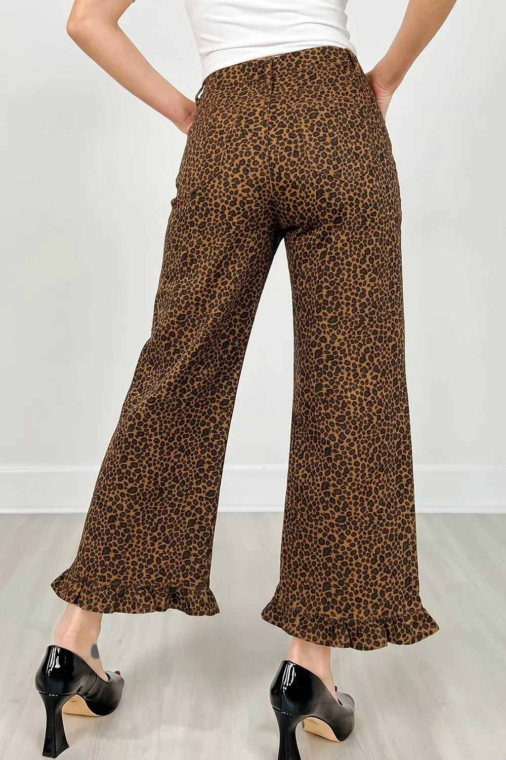 Leopard Print Ruffled Hem Shift Jeans, image 4