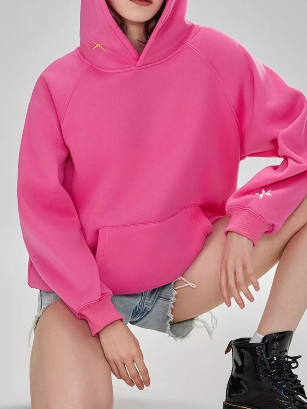 'Welcome Home' Graphic Raglan Sleeve Hoodie, image 9