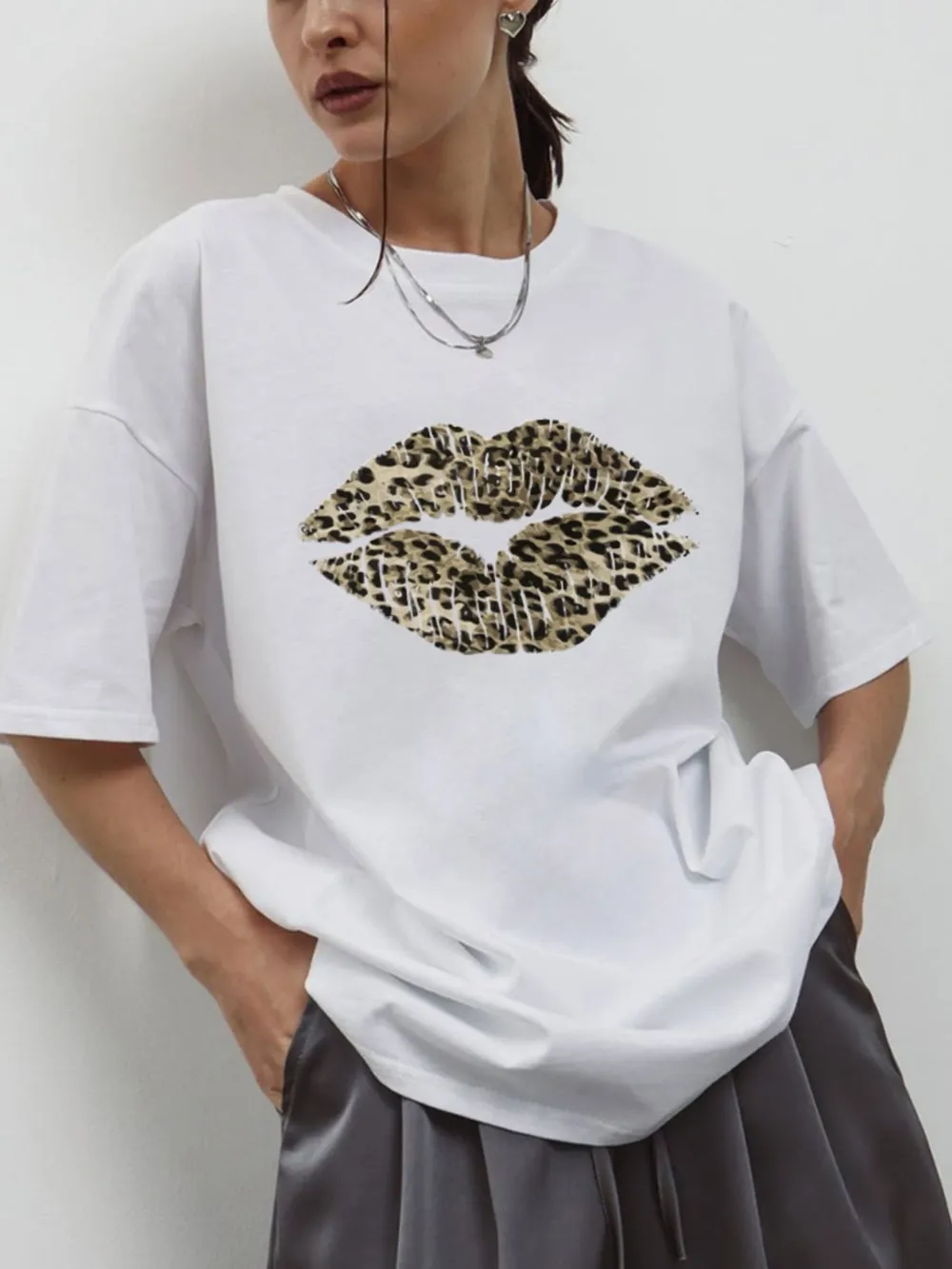 Leopard Lips Round Neck Oversized T-Shirt, image 5