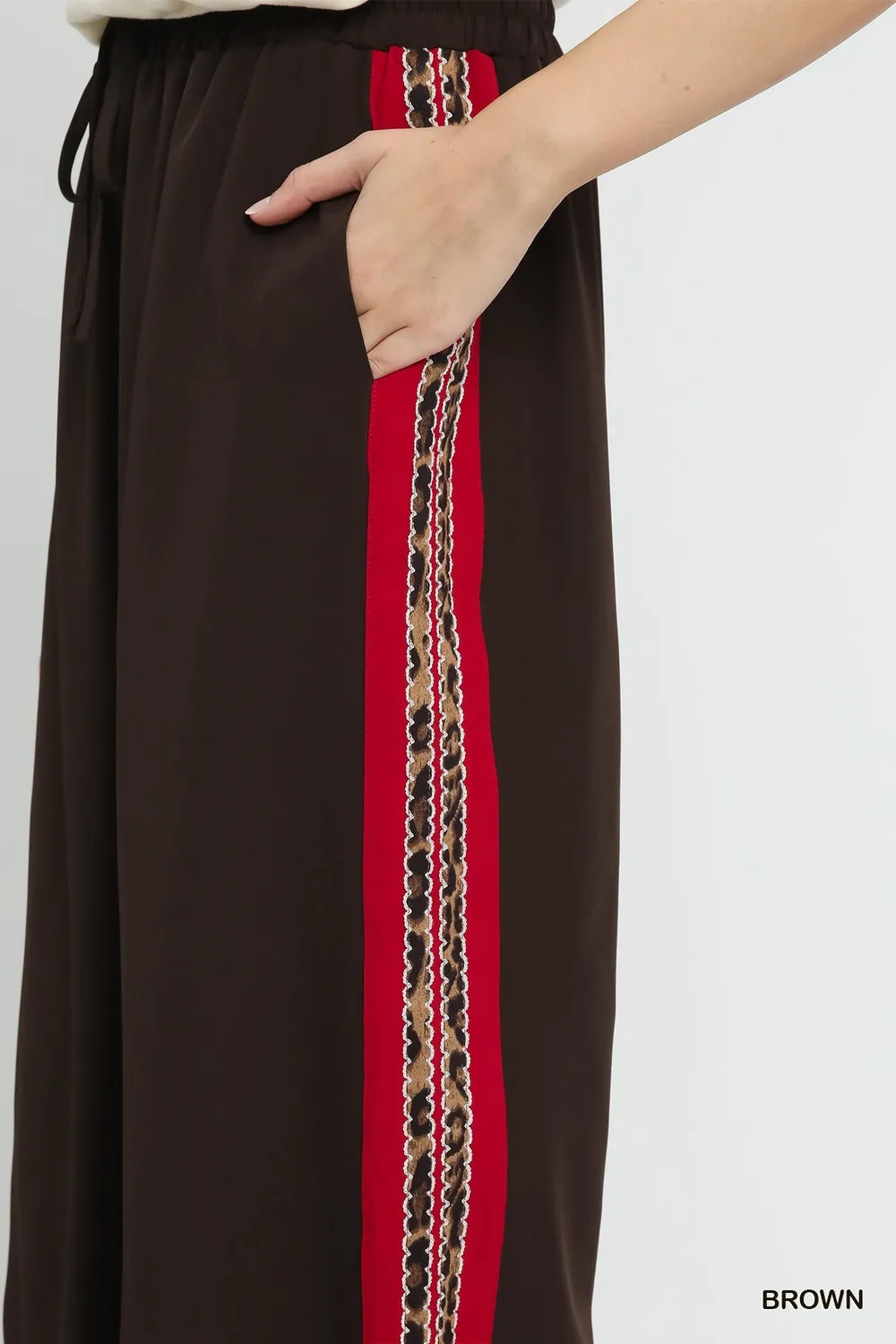 Wide Leg Pants with Contrast Side Trim, image 3