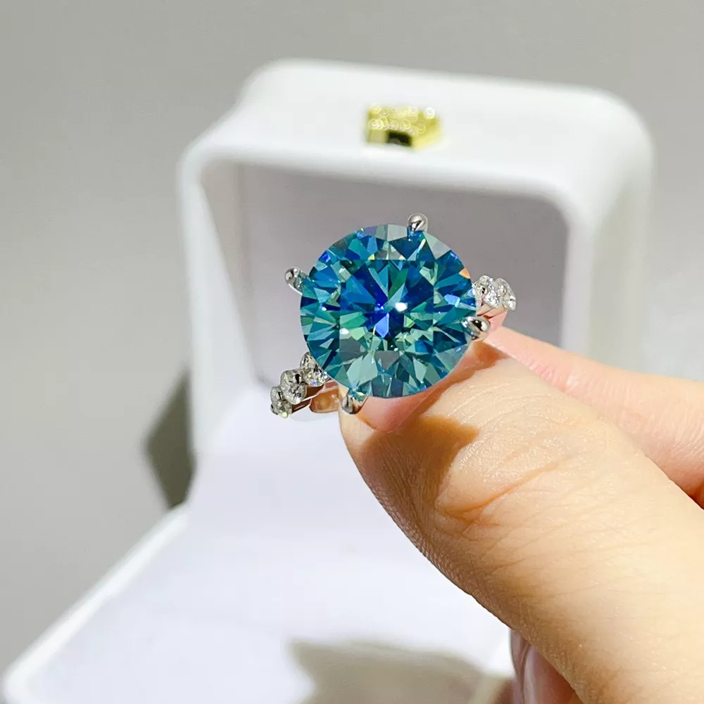 10 Carat 925 Sterling Silver Moissanite Ring