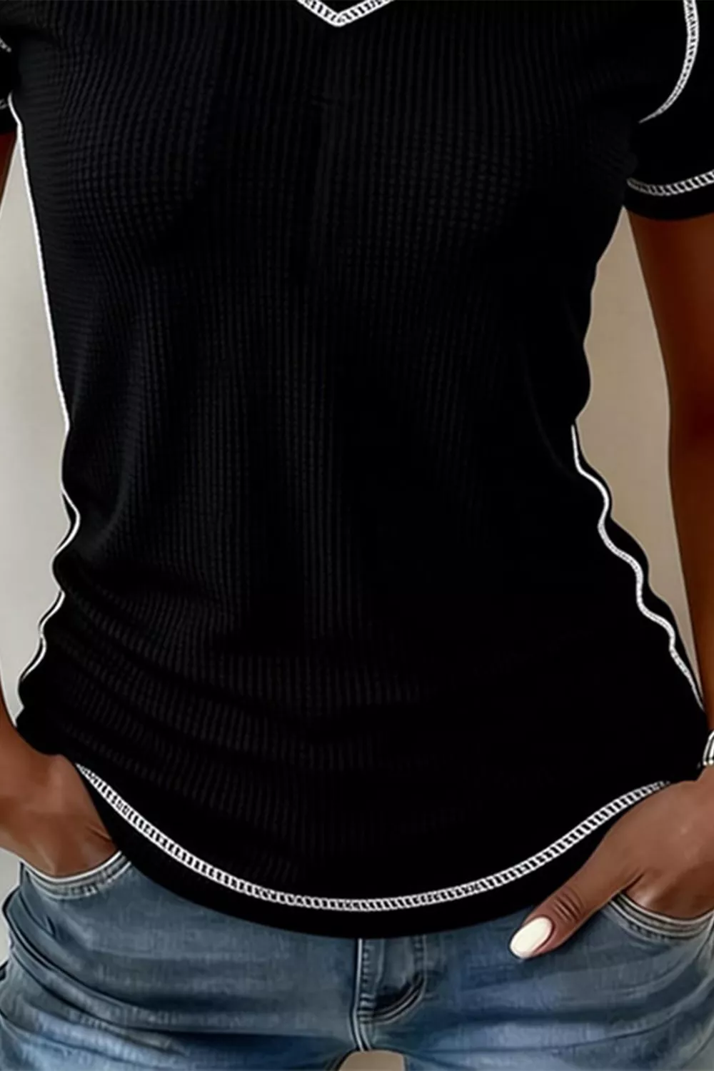 Waffle Textured Contrast Trim V Neck Tee, image 4