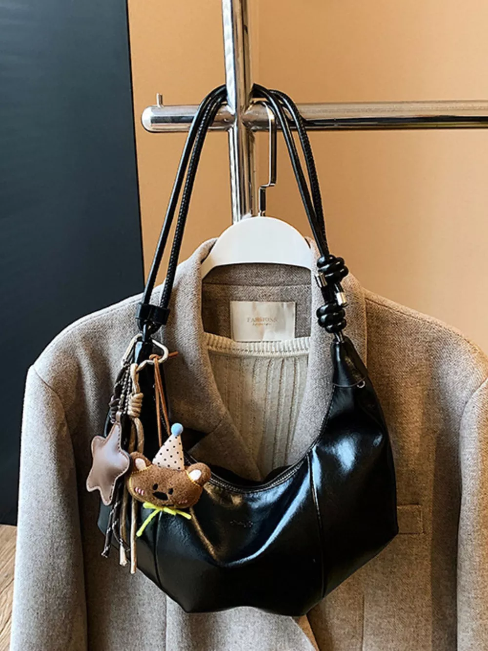 Crescent-Shaped Leather Shoulder Bag, image 3