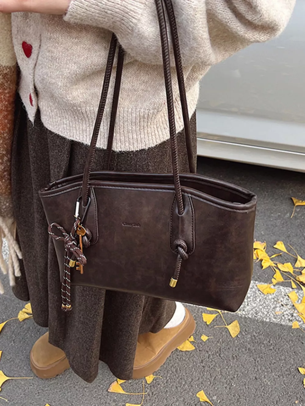Vintage Style Leather Shoulder Bag, image 3