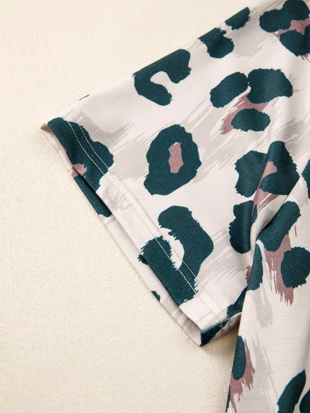 \Leopard Print Button Contrast Collared Short Sleeve Blouse, image 3