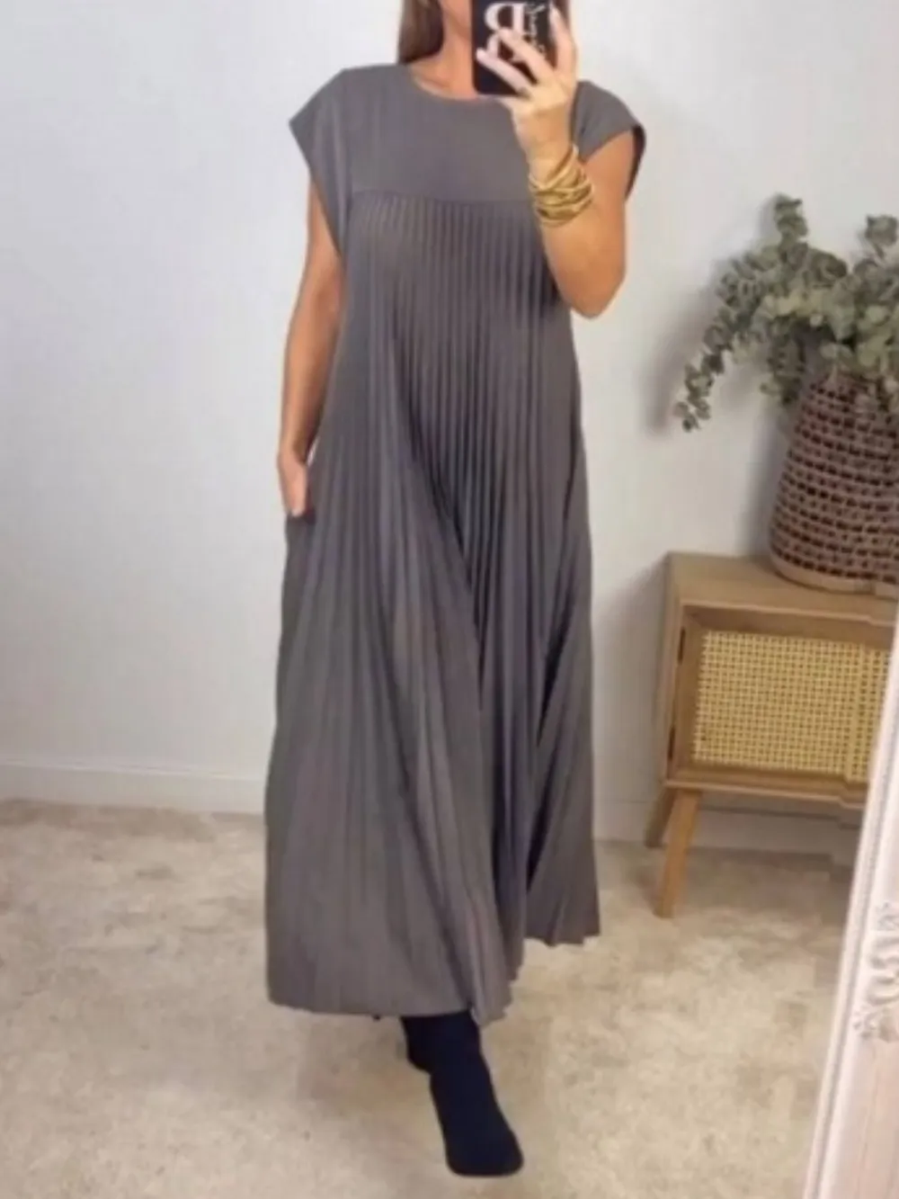 Full Size Pleated Round Neck Maxi Dress Plus Size, image 4