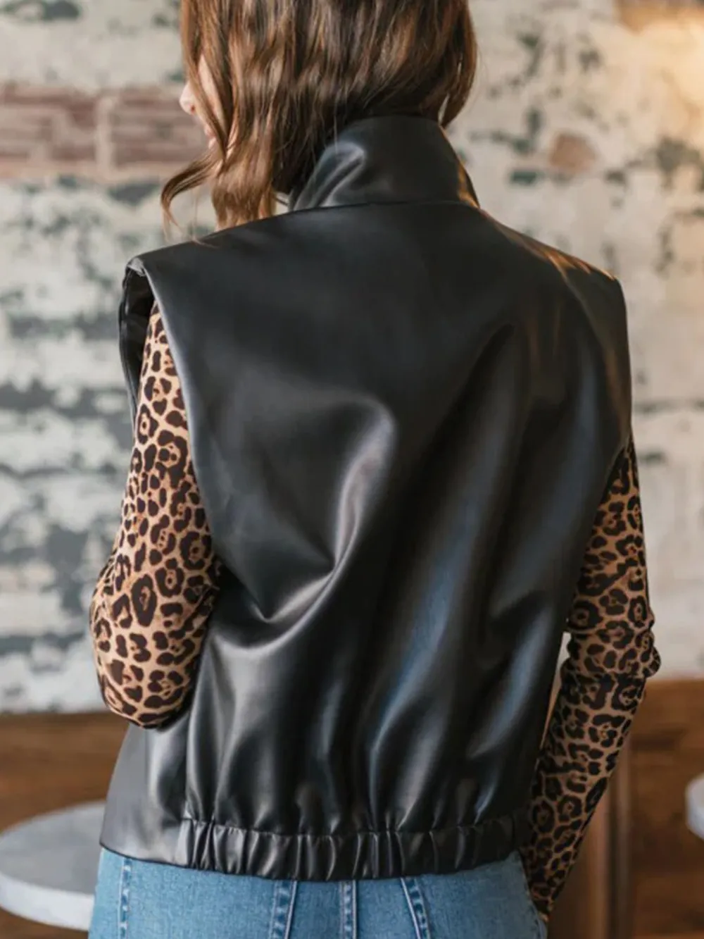 Leather Sleeveless Vest Coat with Zipper Closure, image 2