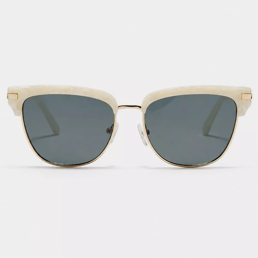 Classic Clubmaster Style Sunglasses with Gold Accents, image 7