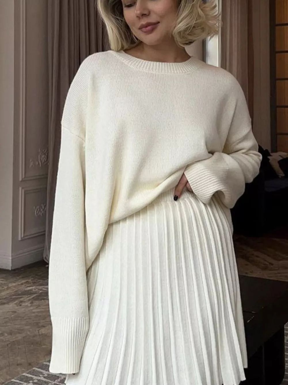 Ribbed Hem Round Neck Sweater, image 17