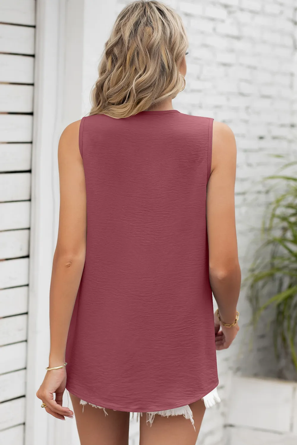 Texture V-Neck Sleeveless Top, image 5