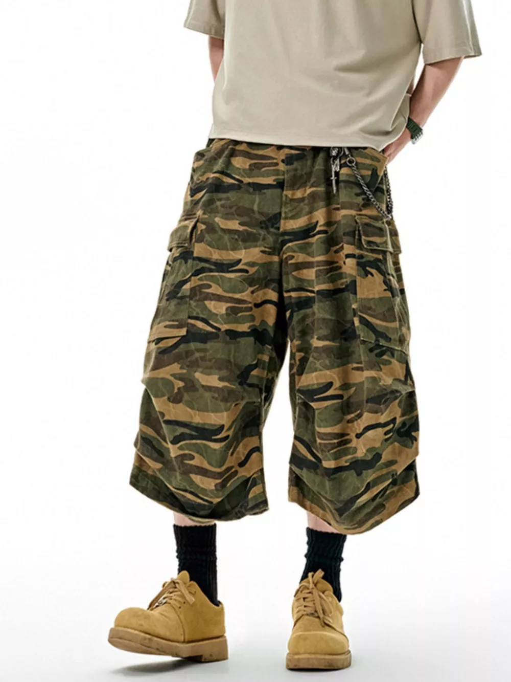 Men's Camo Cargo Culottes Shorts, image 3