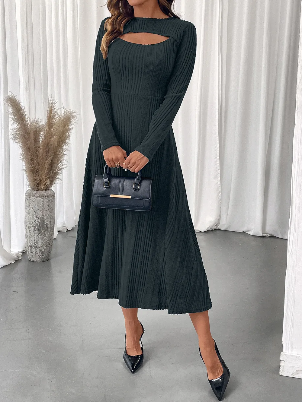 Ribbed Knit Cutout Long Sleeve Midi Dress, image 3