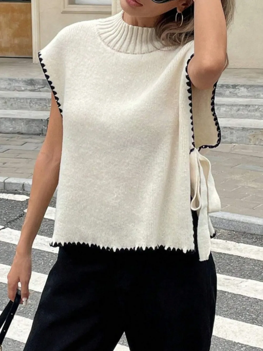 Ribbed Turtleneck Sweater Vest with Contrast Trim, image 2