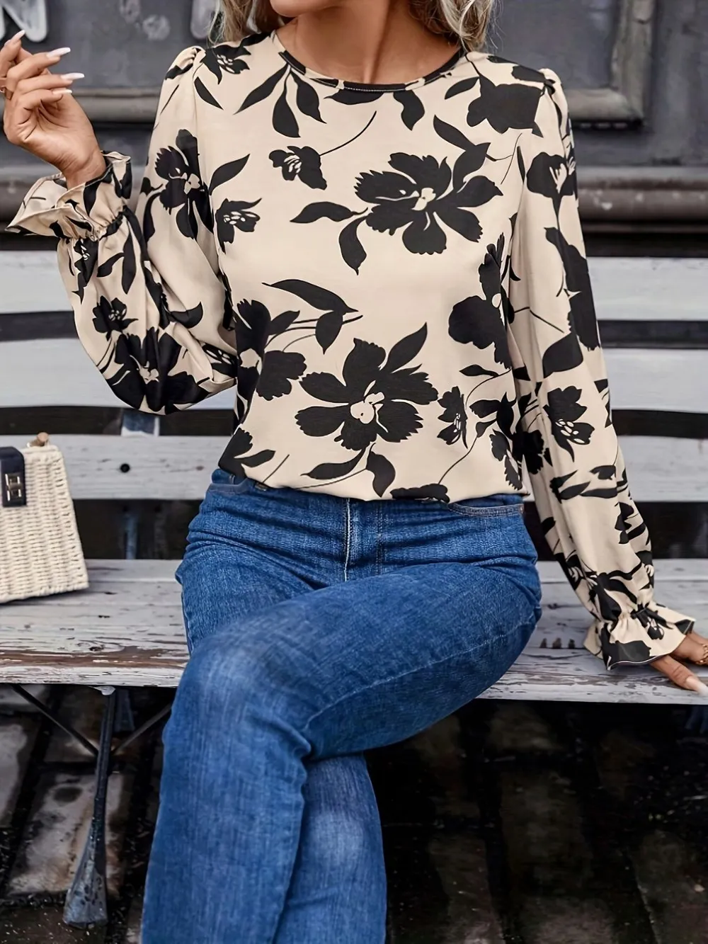 Bow Back Printed Round Neck Flounce Sleeve Blouse, image 4