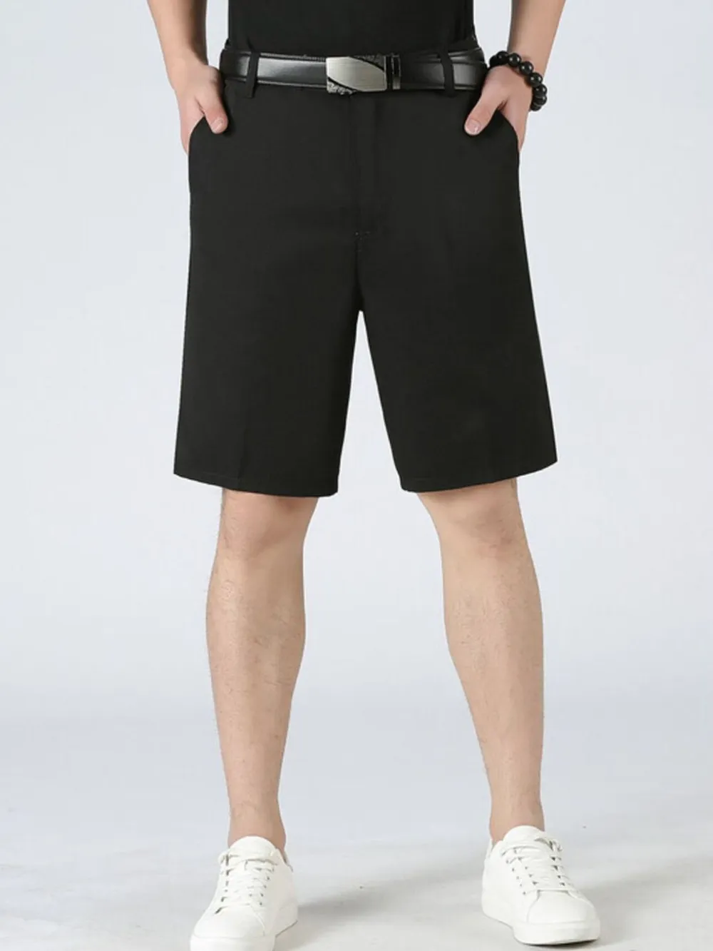 Men's Loose Fit Pocketed Shorts