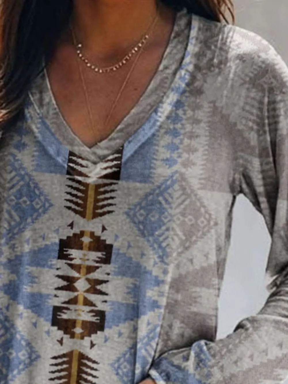 Full Size Geometric V-Neck Long Sleeve T-Shirt Plus Size, image 11