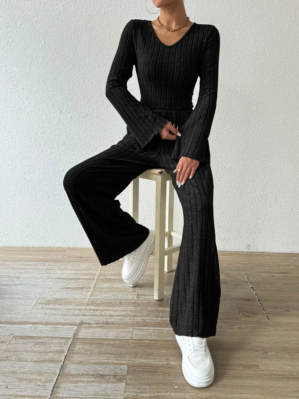 Ribbed V-Neck Long Sleeve Top and Pocketed Pants Set, image 14