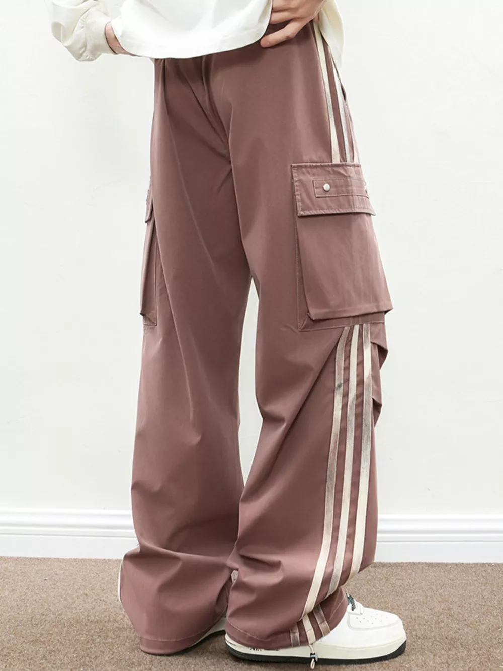 Men's Plus Size Casual Loose Cargo Pants with Side Stripes, image 4