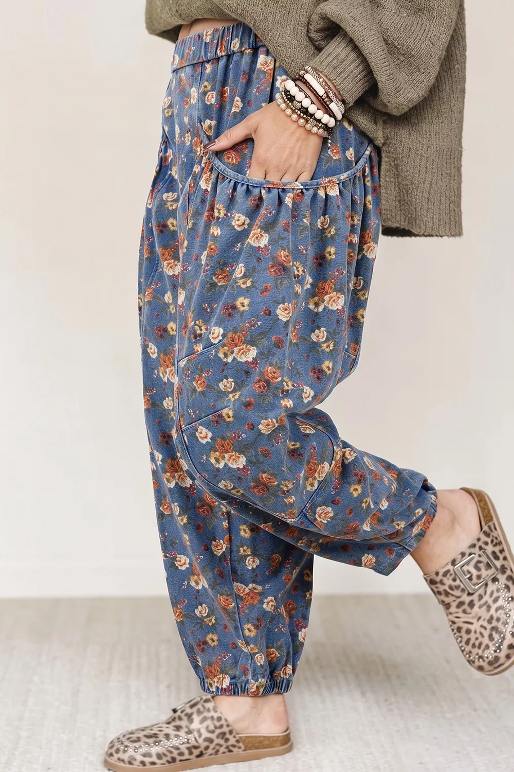 Floral Print Relaxed Fit Jeans, image 4