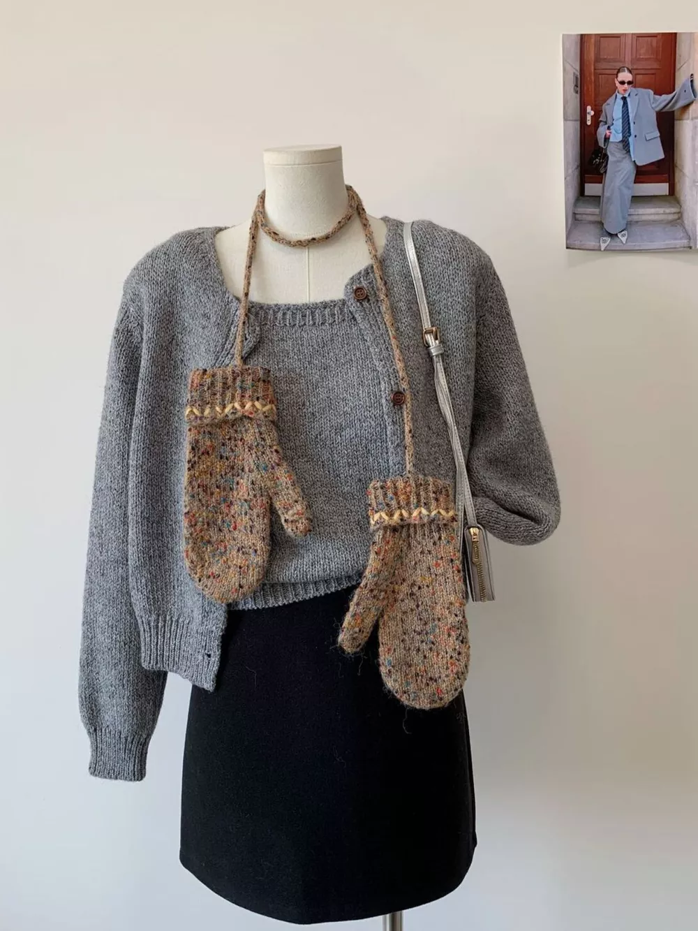Knitted Mitten Gloves, image 3