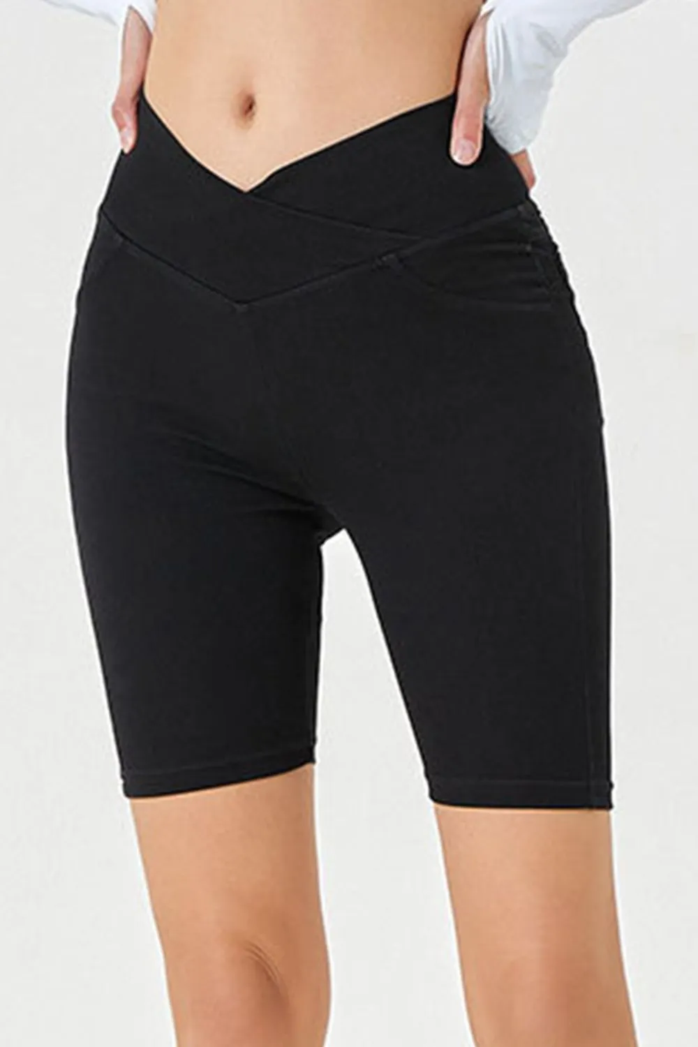 Asymmetrical Waist Denim Shorts with Pockets, image 4