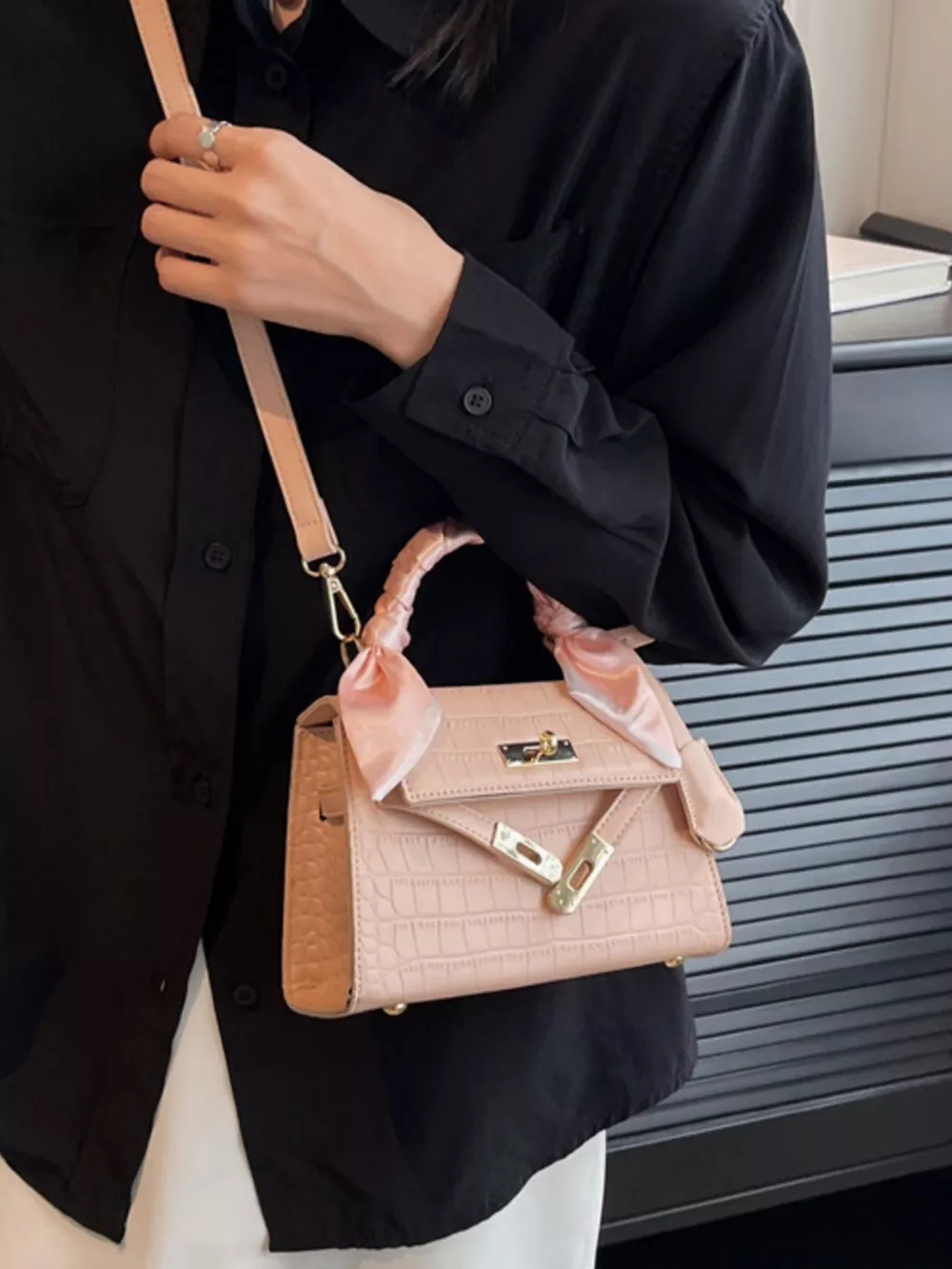 Alligator Pattern Crossbody Bag, image 4