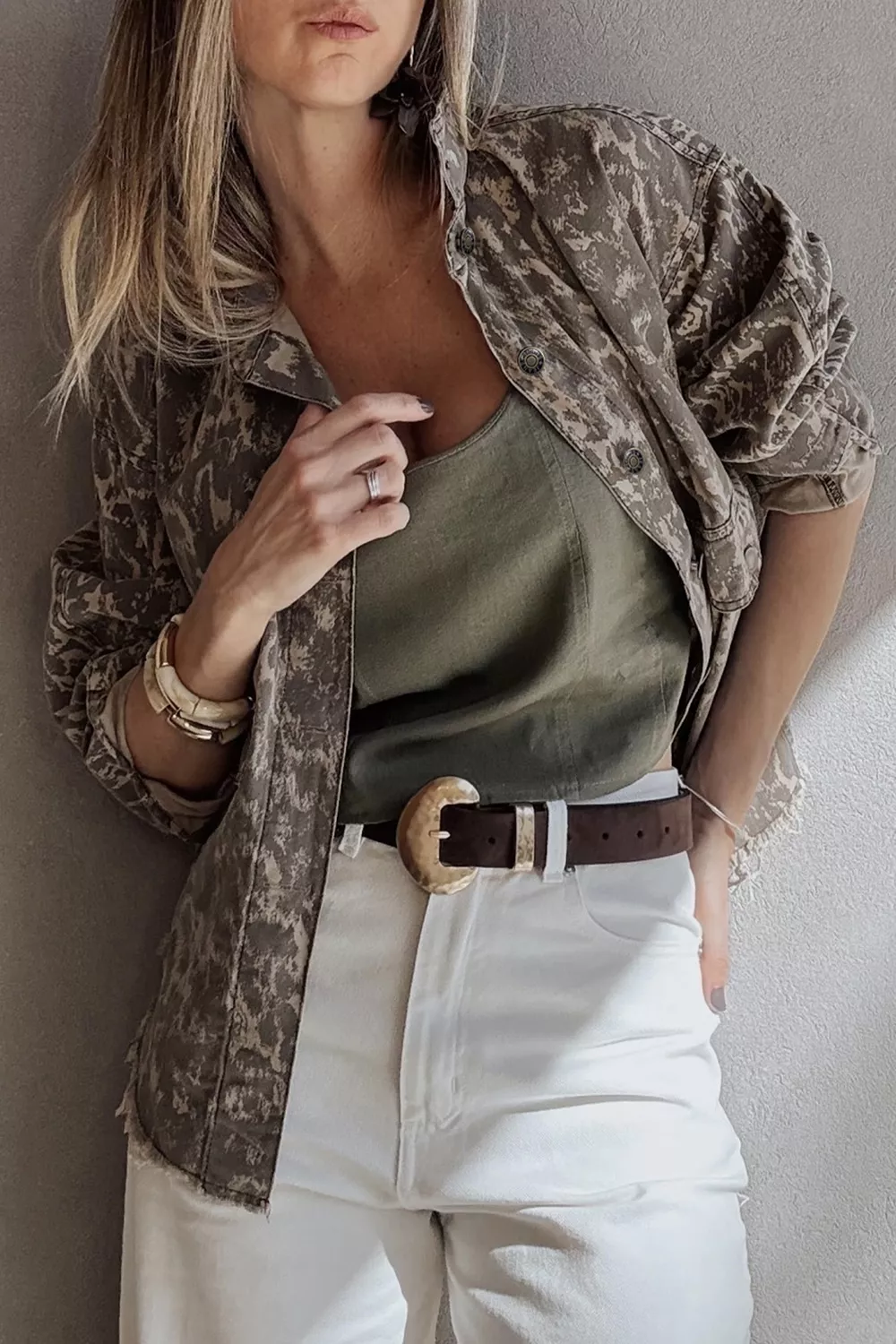 Abstract Print Long Sleeve Collar Raw Hem Denim Jacket, image 3