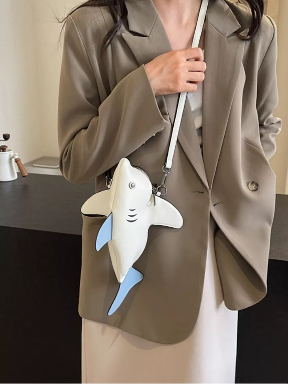 Shark Design Crossbody Bag, image 5