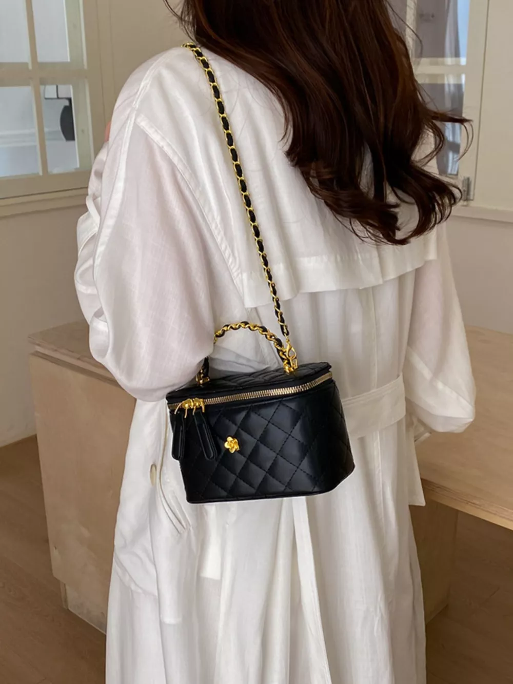 Quilted Chain Crossbody Bag, image 4
