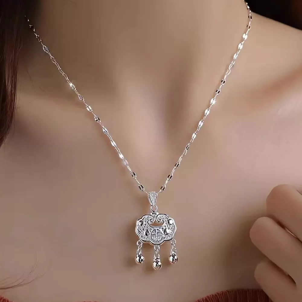 925 Sterling Silver Lock Pendant Necklace