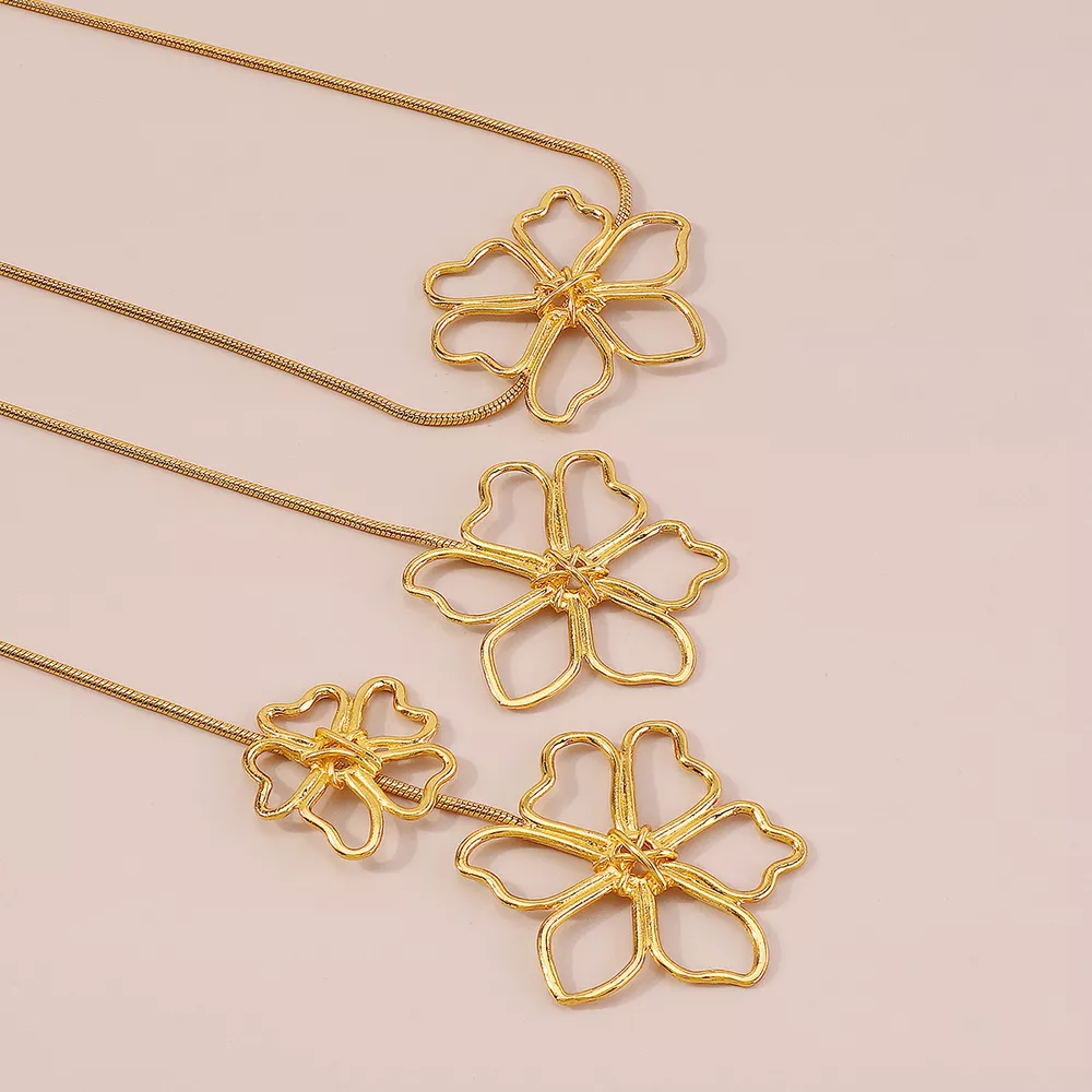 18K Gold-Plated Alloy Flower Necklace, image 2