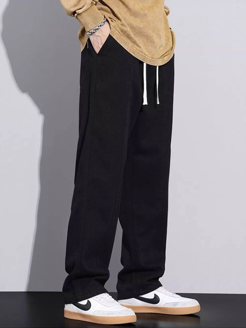 Men's Plus Size Relaxed Fit Drawstring Jeans, image 2