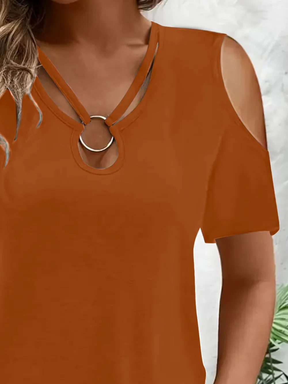 Cold Shoulder T-Shirt with Metal Ring Detail, image 4