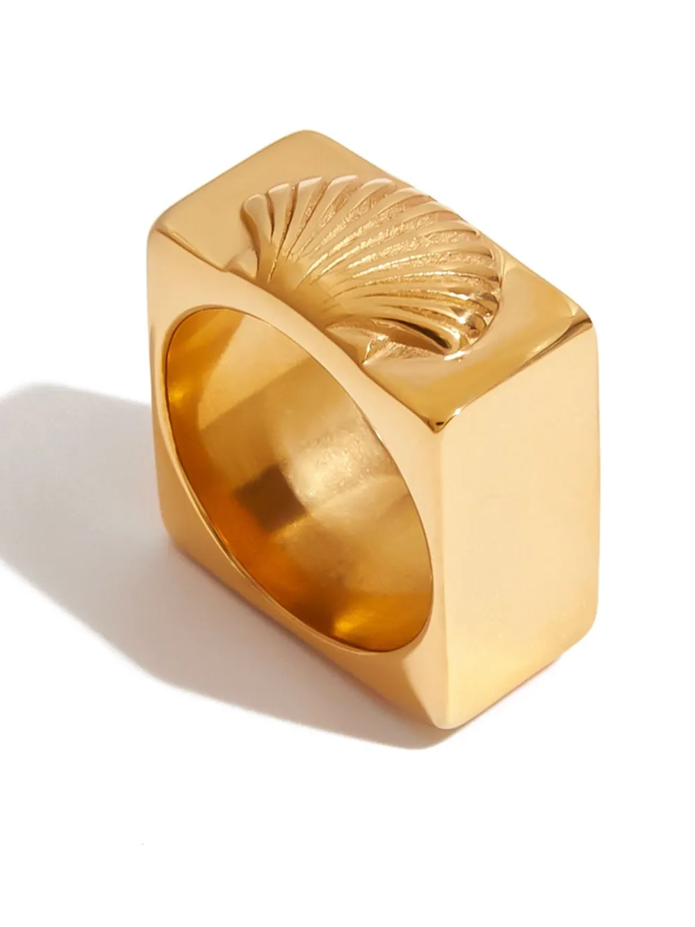 Vintage Shell Pattern Gold Signet Ring, image 3