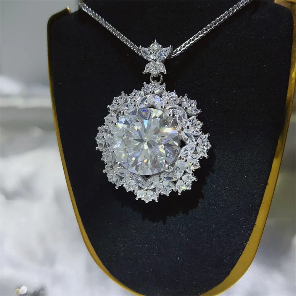10 Carat Moissanite 925 Sterling Silver Necklace, image 3