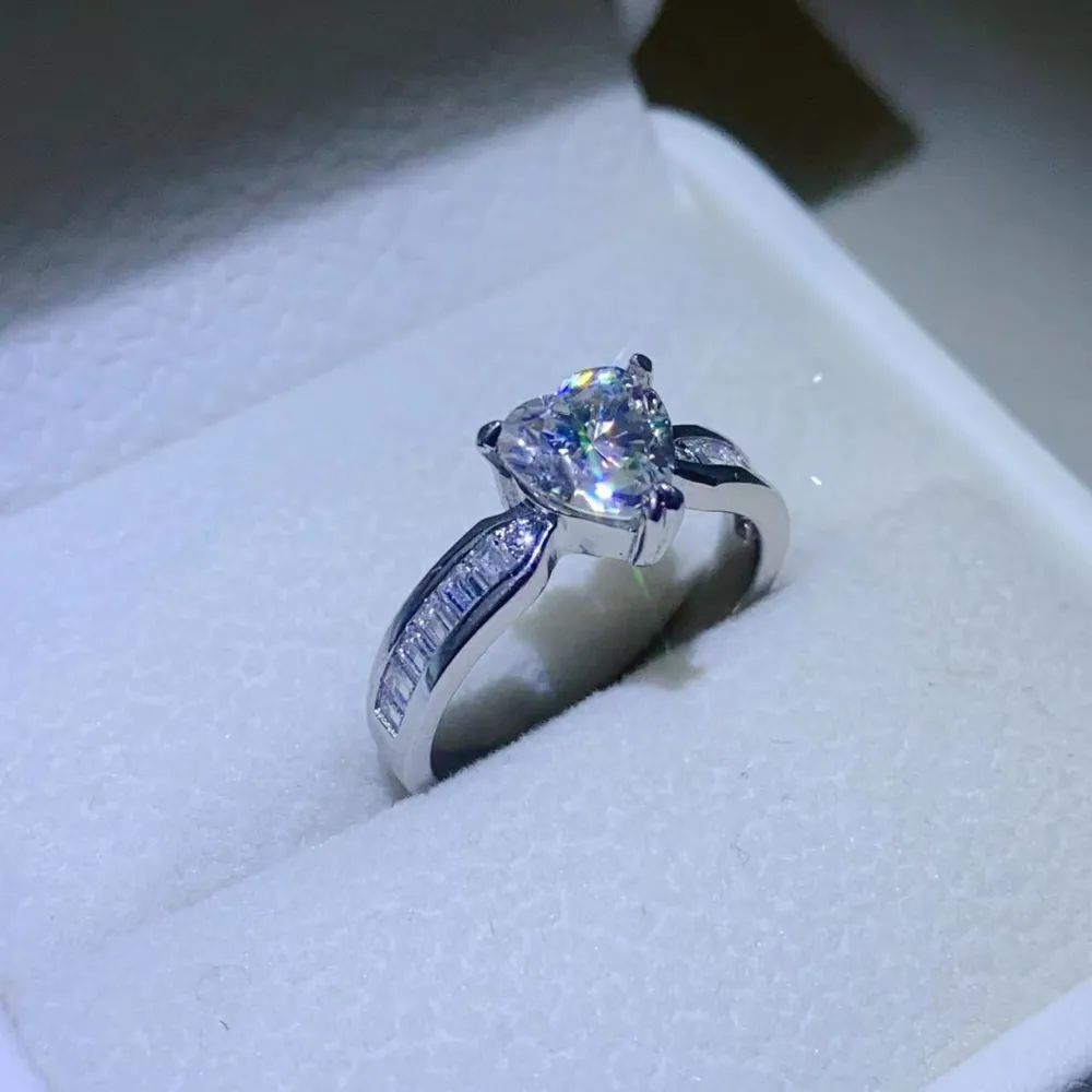 1 Carat Moissanite 925 Sterling Silver Ring, image 3