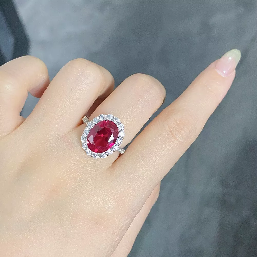 925 Sterling Silver Ring with Oval Diamond Accents, image 3