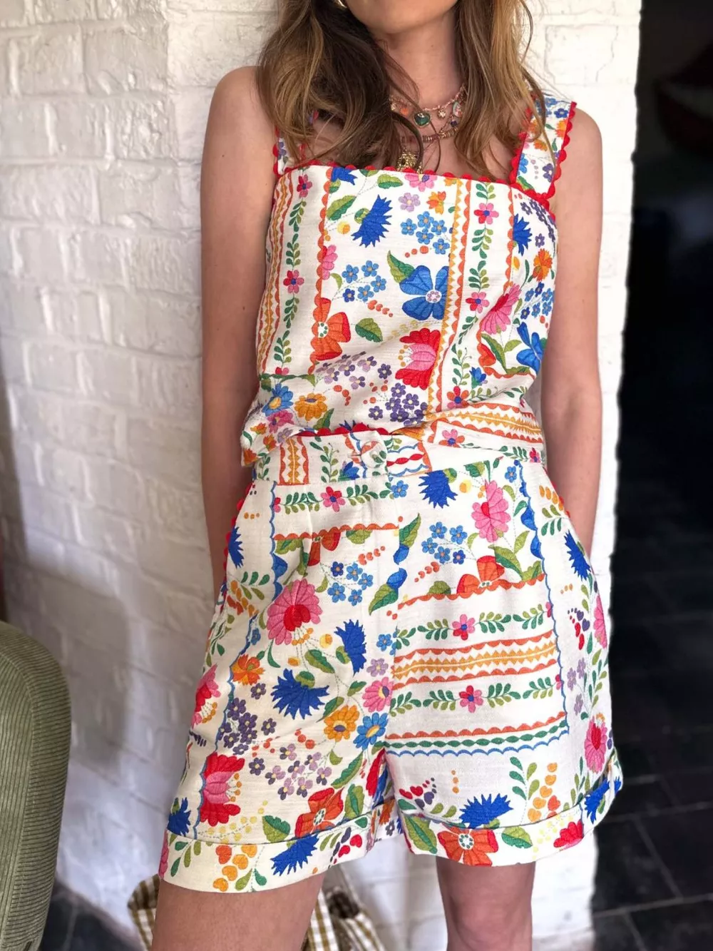 Floral Print Cami and Decorative Pocket Shorts Set, image 2