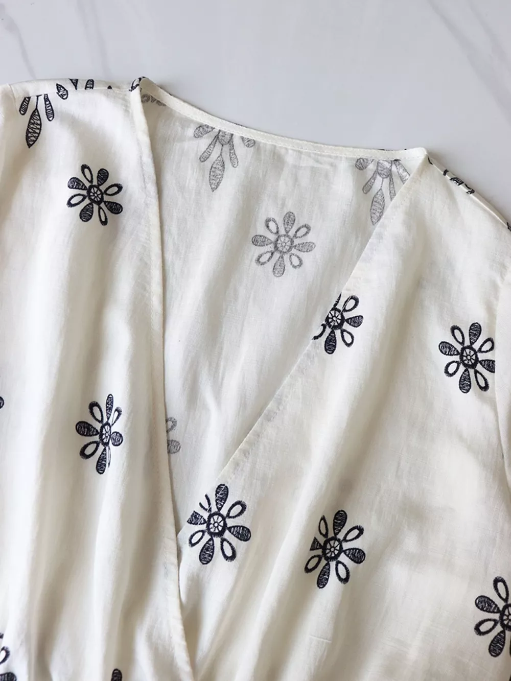 Printed Surplice Half Sleeve Romper, image 5