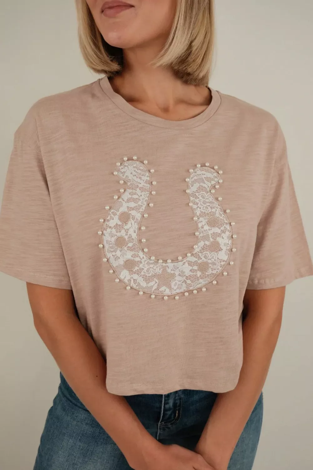 Horseshoe Lace Pearl Detail T-Shirt, image 4