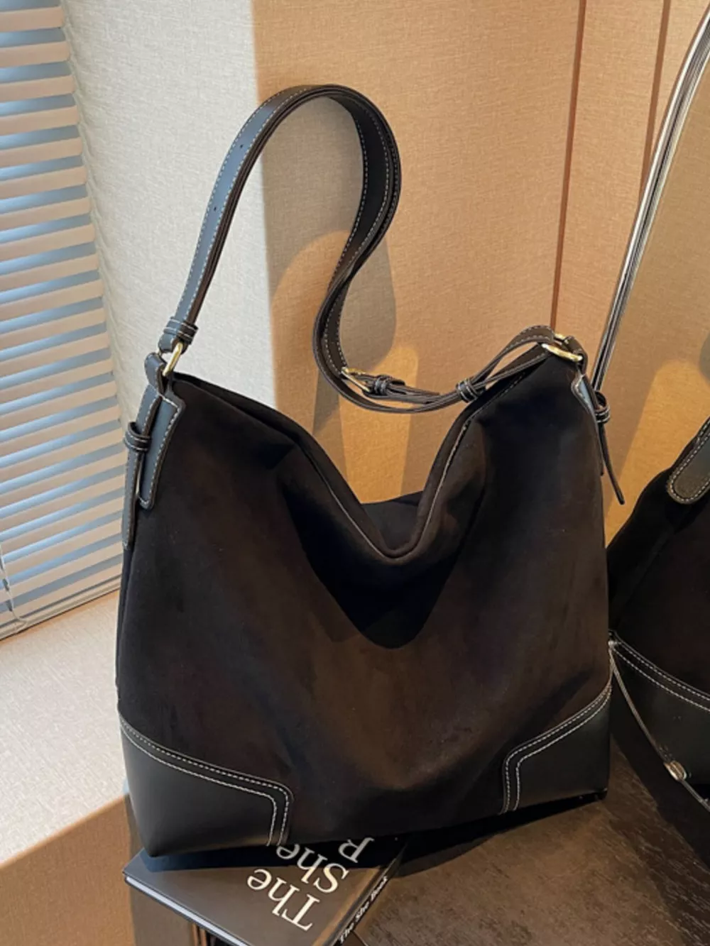 Adjustable Strap Shoulder Bag, image 3