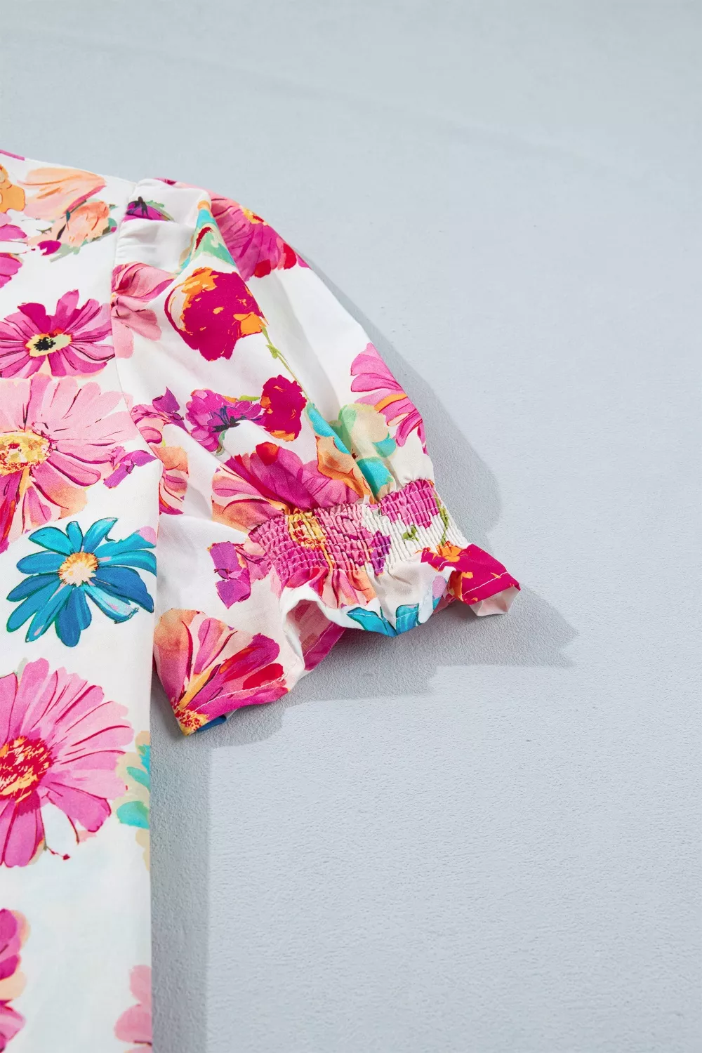 Floral Print Short Puff Sleeve Striped Trim V Neck Blouse, image 7