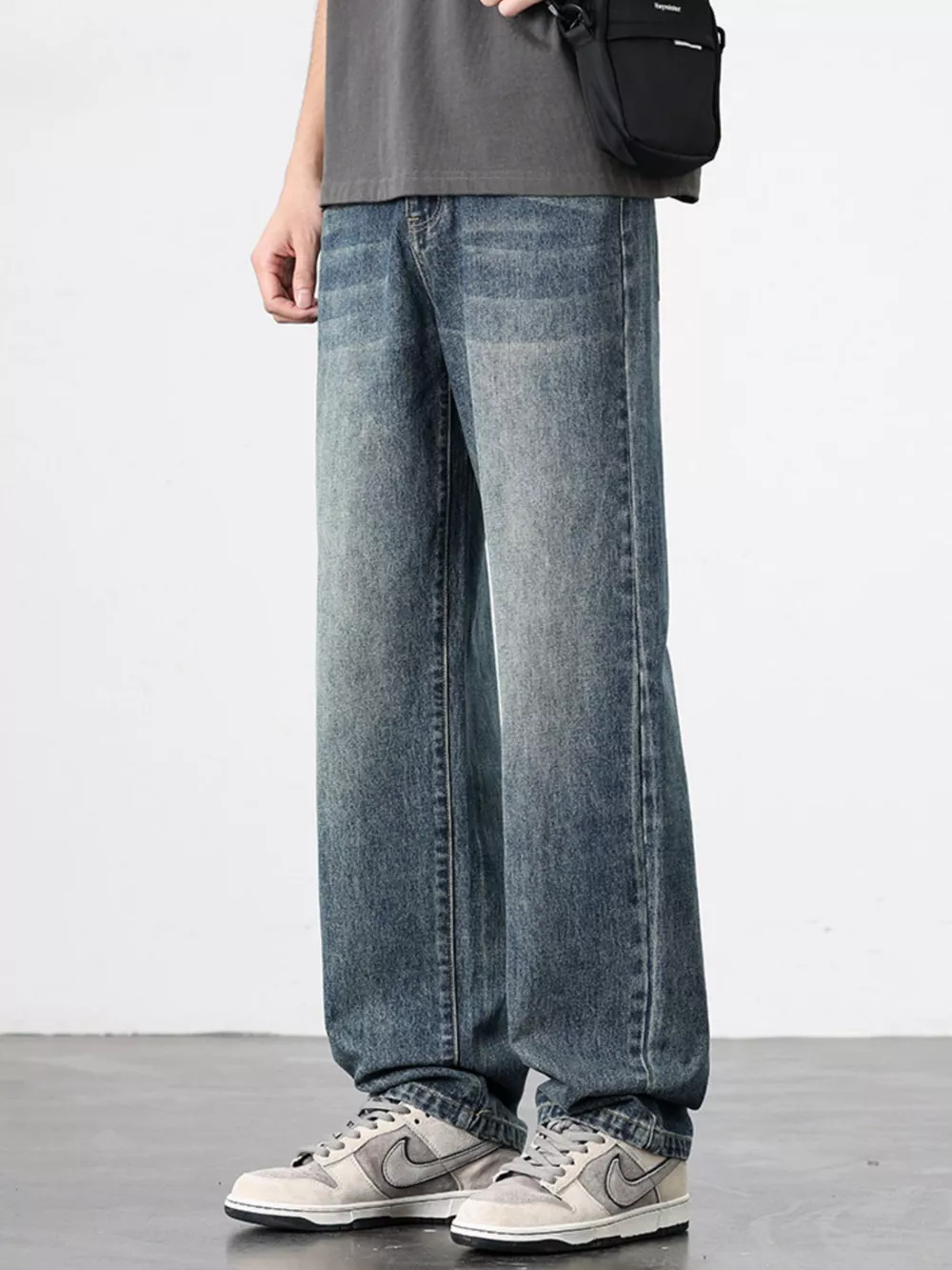 Men's Wash Relaxed Fit Jeans, image 2