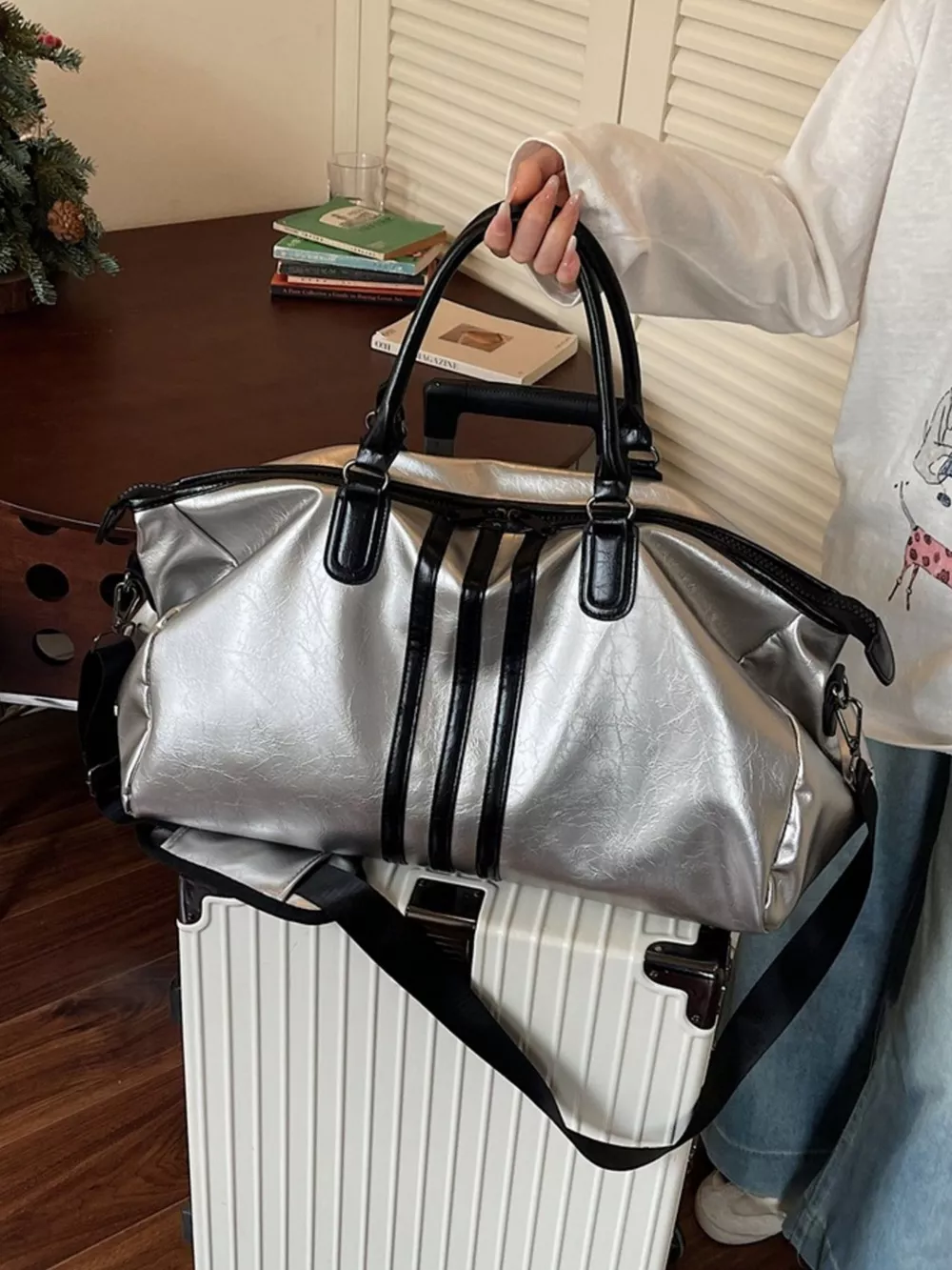 Duffle Bag with Three Stripes, image 8