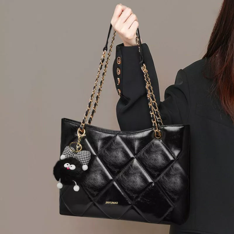 Quilted Chain Shoulder Bag, image 3