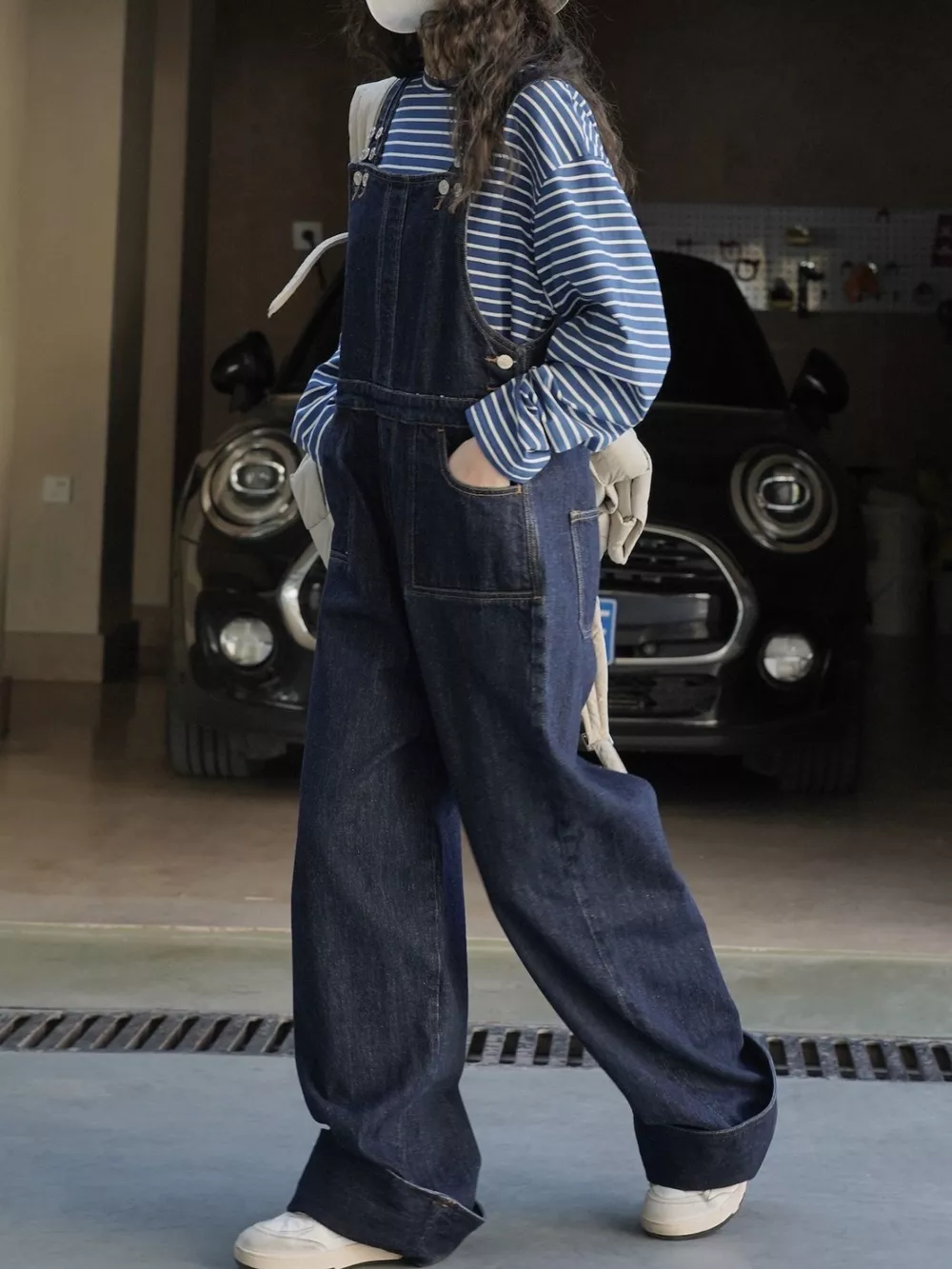 Vintage Dark Wash Wide-Leg Denim Overalls, image 2